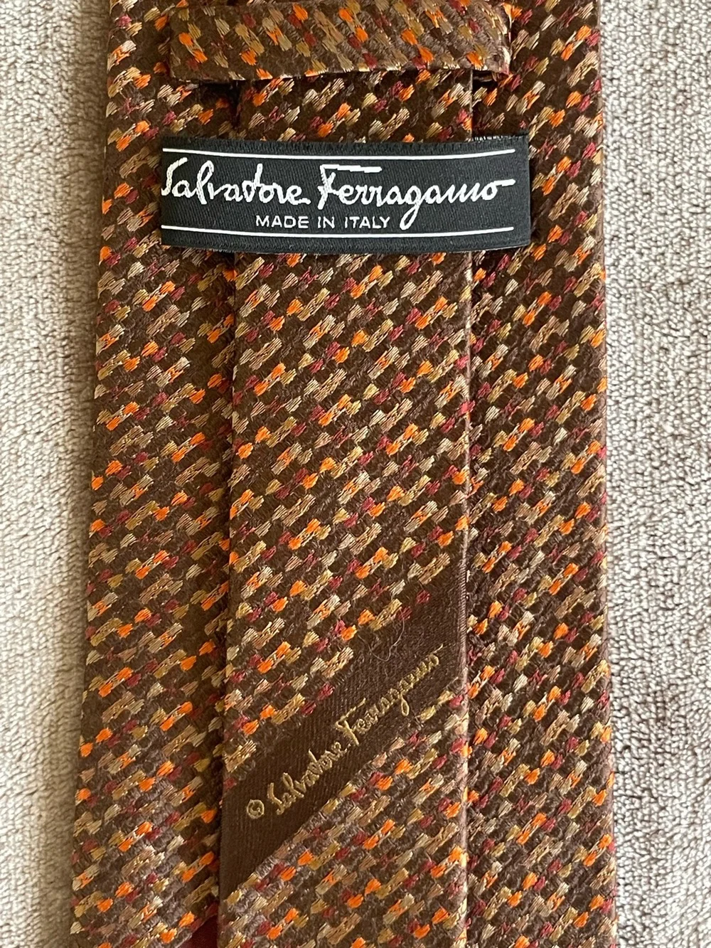 Salvatore Ferragamo Silk Tie – Brown Woven Pattern – Made in Italy